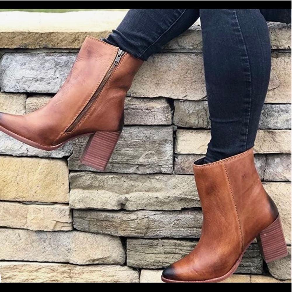 DIBA TRUE TALL TOES TAN VINTAGE LEATHER BOOTIES